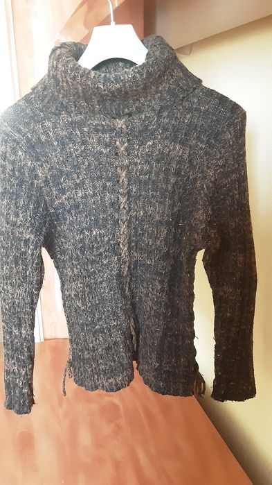 450 грнТеплий вовняний светр/свитер Hand Made розмір 46-48