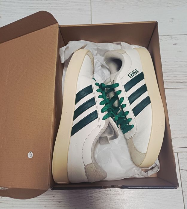 Adidas VL Court – białe sneakersy męskie