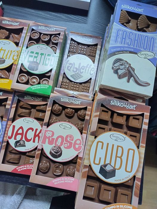 Conjunto de formas / moldes para chocolate