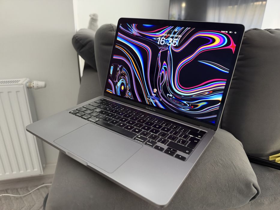 Apple MacBook Pro M1 / 16GB RAM / 512GB SSD / Stan bardzo dobry