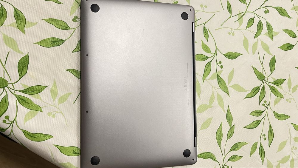 Vendo Macbook pro 2017 para peças