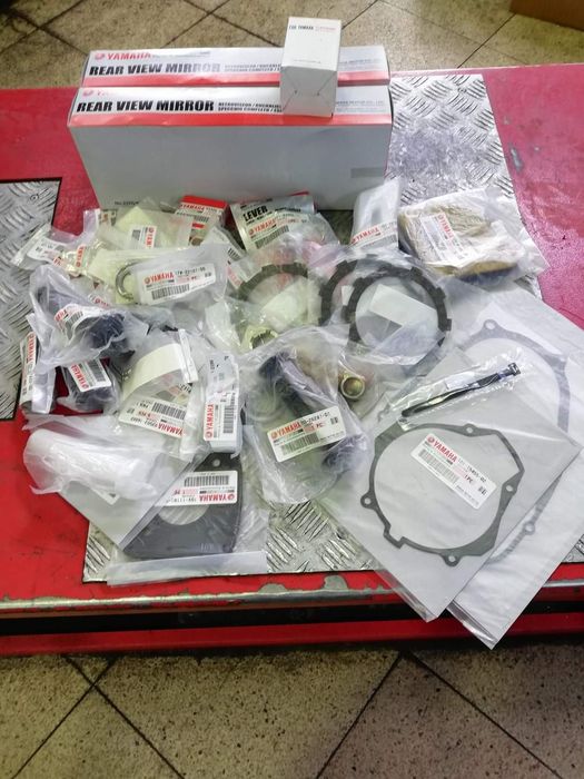 Yamaha DT125 LC (1982-1984) Engine Rebuild Kit – Main Bearings, Full Gasket Set & Seals – ERK.DT125LC.8284