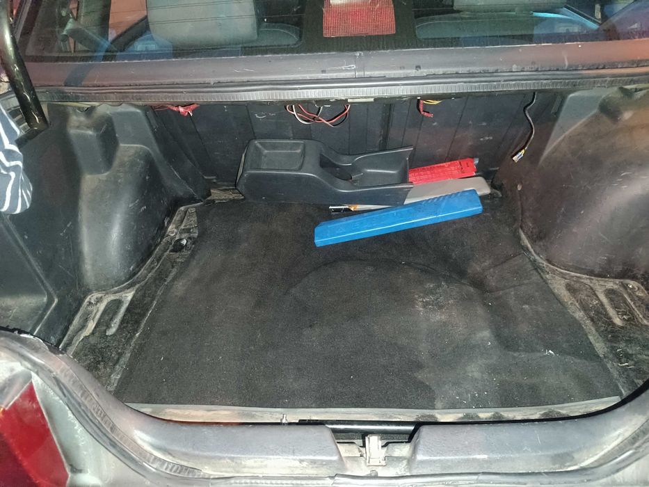 Volvo 460L 1900 TD (1996)