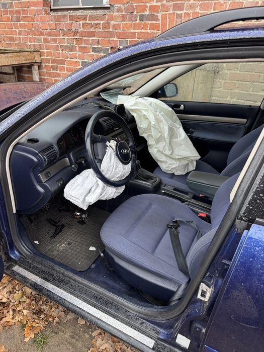 Audi A4 B5 1.8T AWT cała na części
