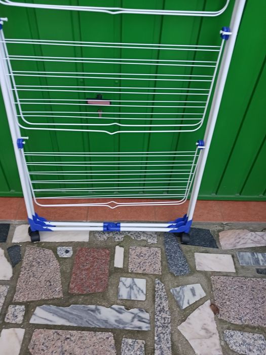 Estendal para secar roupa,fácil arrumação,novo
