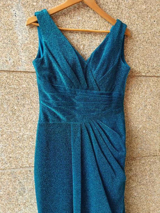 Vestido de Festa Azul Turquesa com Brilhantes | Decote V | Tam. Único (M/L), Novo