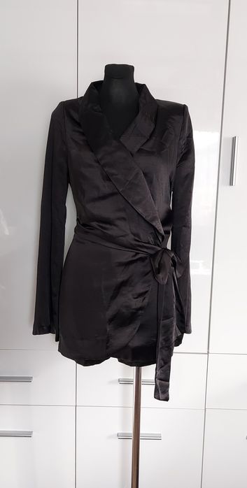 NOWY kombinezon kopertowy satynowy Asos M czarny