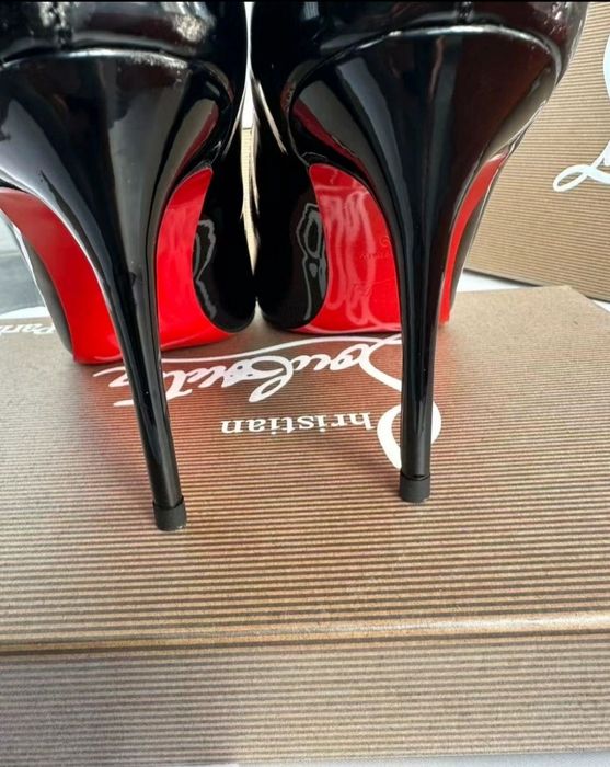 Sapatos NOVOS Christian Louboutin PIGALLE 100
