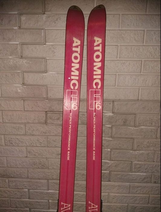 Лижи atomic serie 6, rossignol