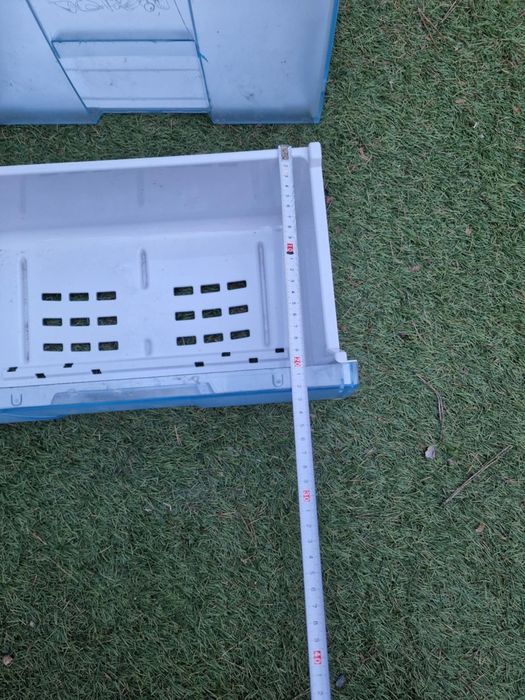 Szuflady i półki do lodówki firmy  Beko