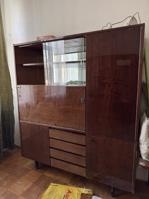 Віддам радянські меблі (самовивіз)