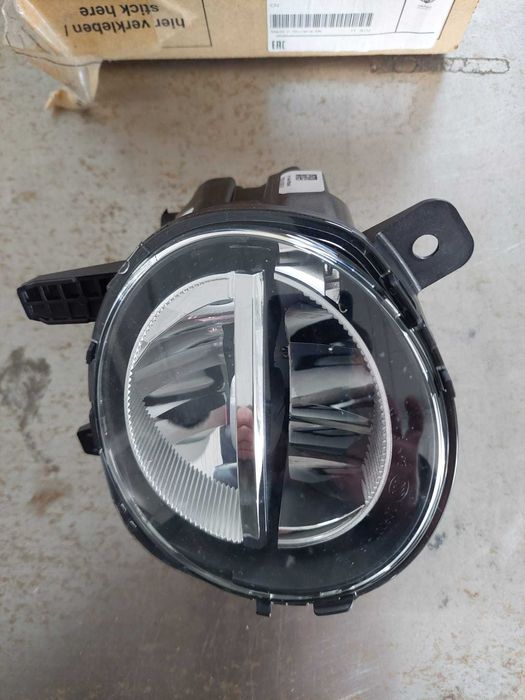 farol nevoeiro drt NOVO ORIGINAL BMW F30/F35