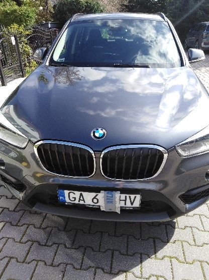 BMW X1. Bezwypadkowy. Hak holowniczy chowany. Garażowany.