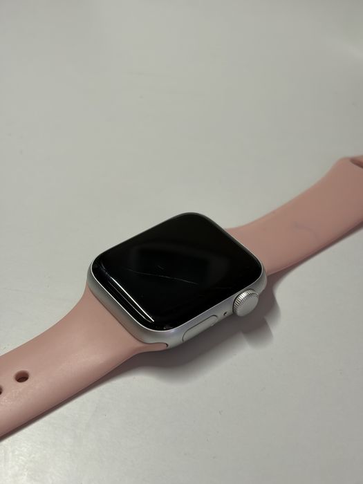Zegarek Apple Watch SE