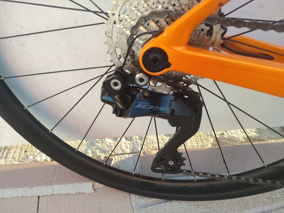 KTM Revelator carbono 105 DI2