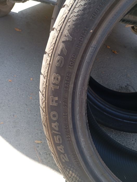 Pneus continental contact 3.  245/40/r18