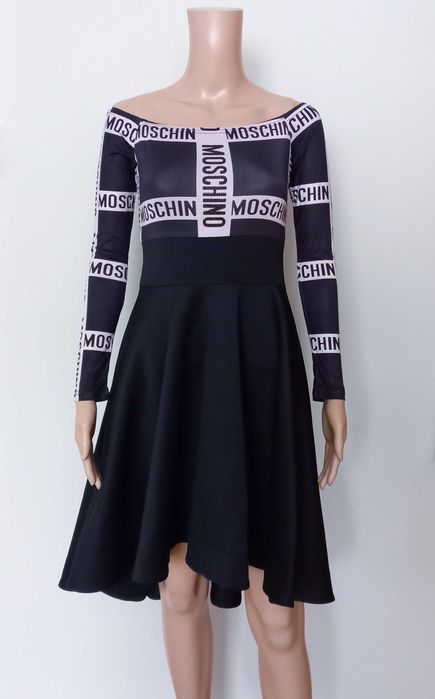Love Moschino sukienka z dłuższym tyłem premium