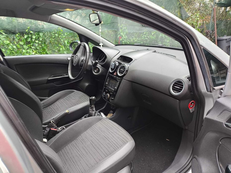 OPEL CORSA 1.2 2014