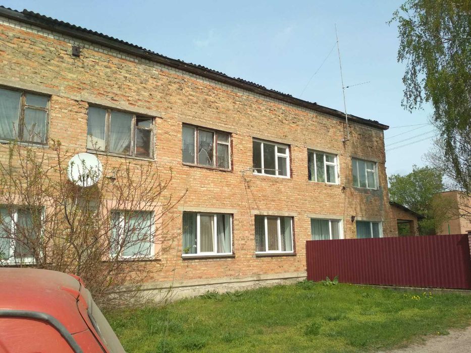 3-кімн. кв-ра з авт/опал.+ гараж в центрі с. Благодатне (п3)