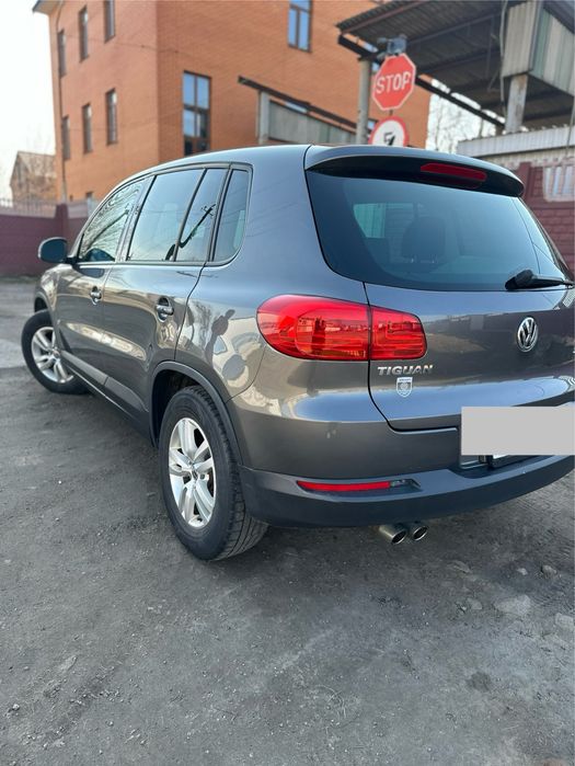Продаю Volkswagen Tiguan 2012
