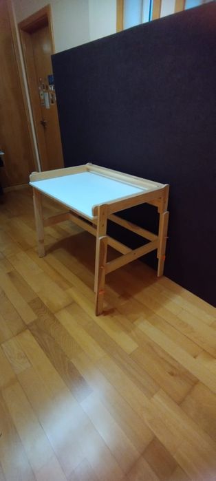 Mesa infantil Flisat