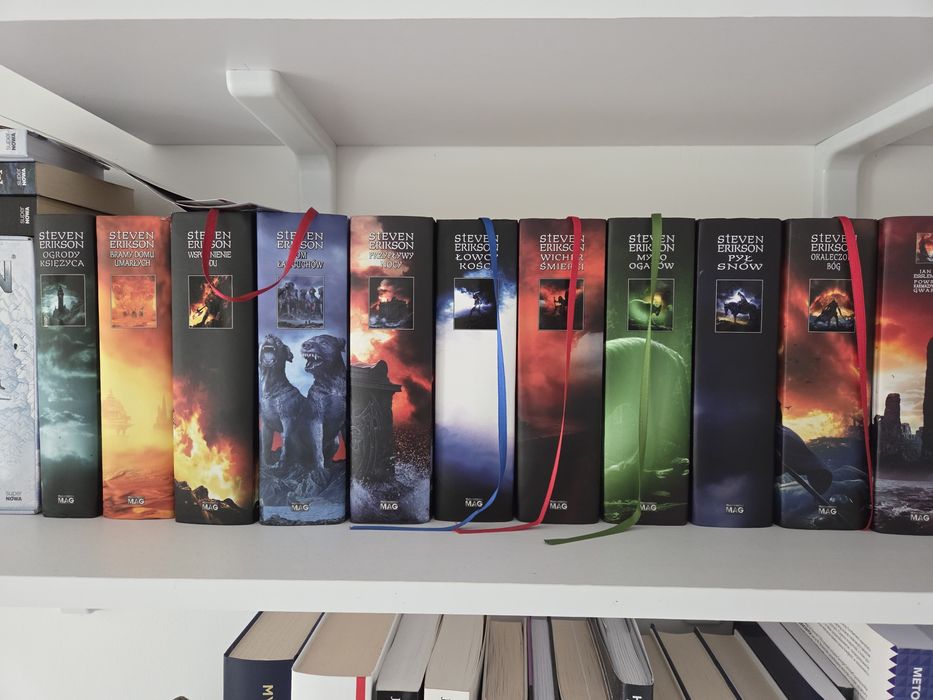 Komplet: Malazańska Księga Poległych tomy 1-10 (Twarda oprawa, MAG)