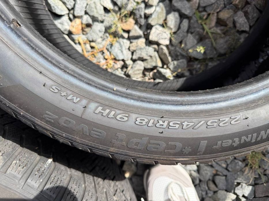 Hankook 225/45/R18. Зима. Комплект 8000 тыс грн.