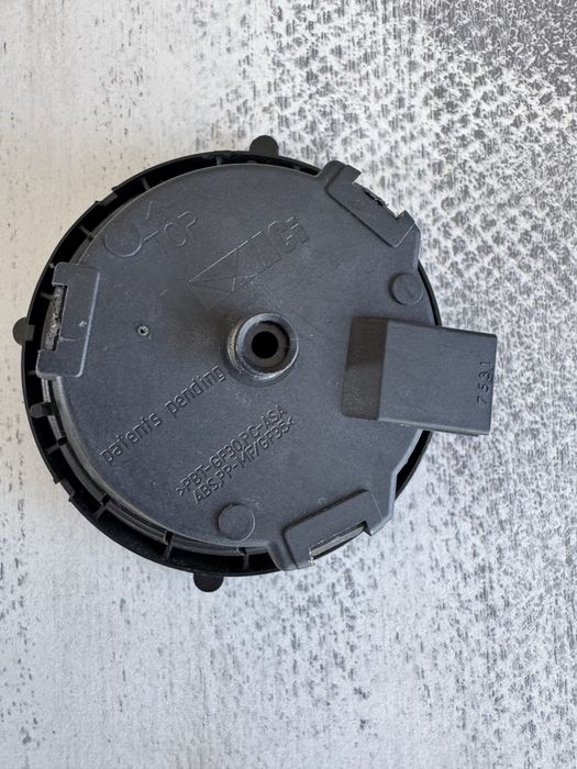 Продам зеркало BMW G 20   2241.3018