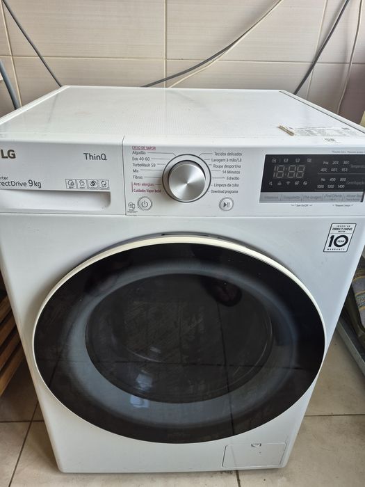 Máquina de Lavar Roupa - LG - DirectDriver  9kg