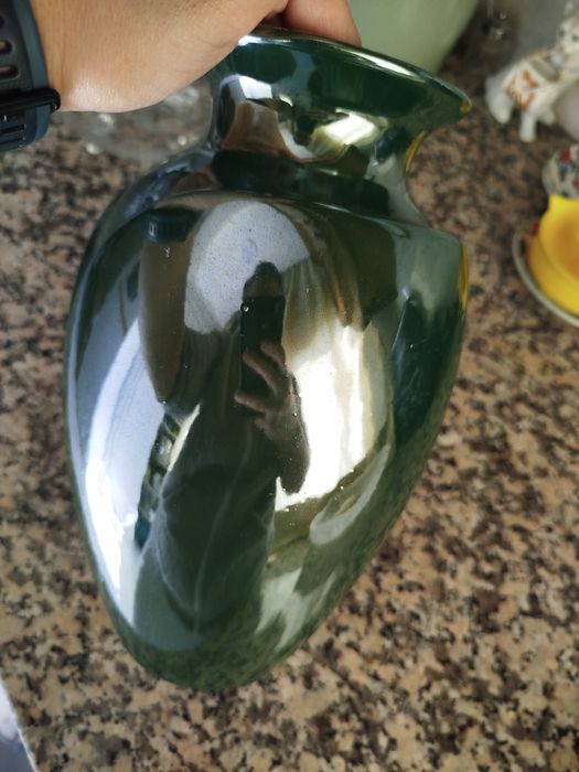 Vaso antigo verde brilhante