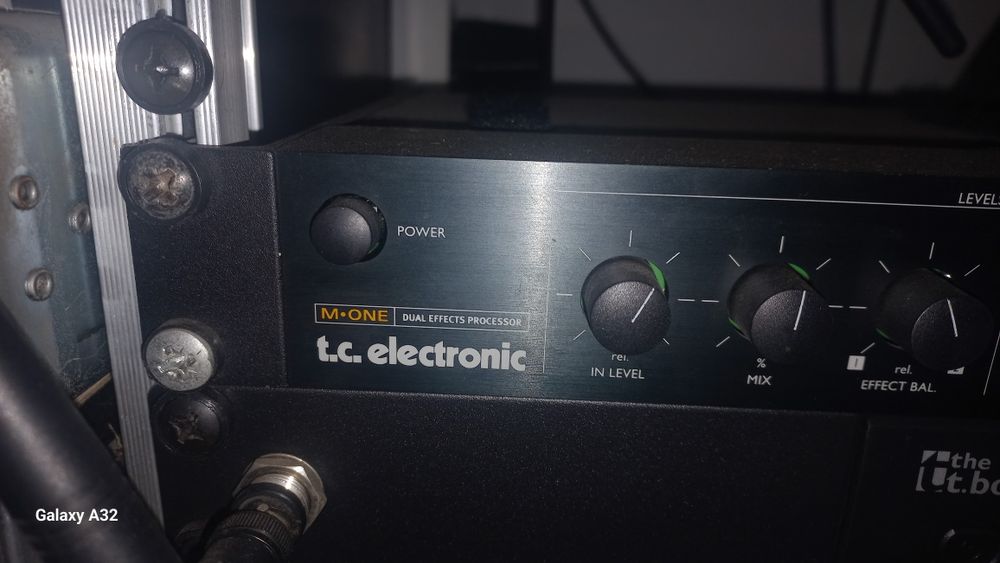 tc.electronic  M-ONE dual effects processor