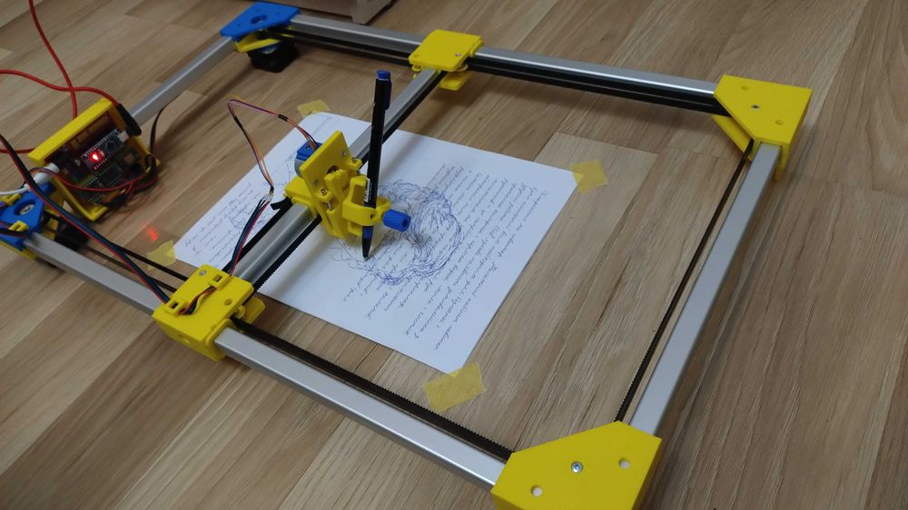 Робот самописець CNC
