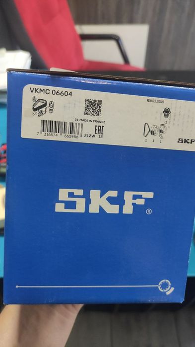 Комплект грм, помпа на Volvo, Renault  виробник: SKF VKMC 06604