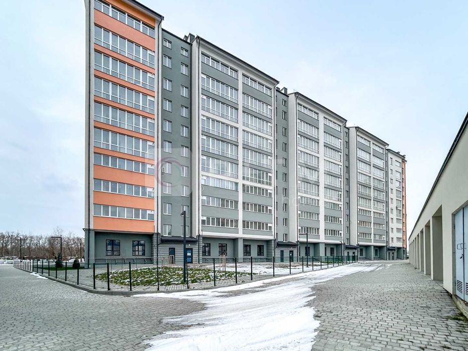 Продається 2-кімнатна квартира площею 73 м² на 1 поверсі.