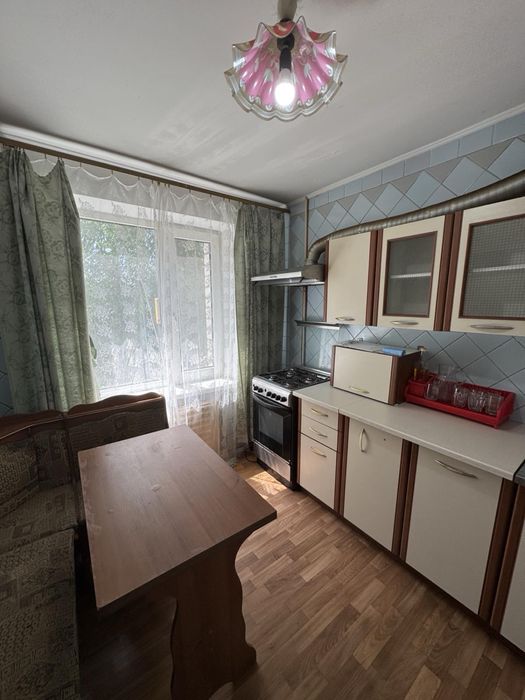 ТЕРМІНОВО продам 2 кімнатну квартиру
