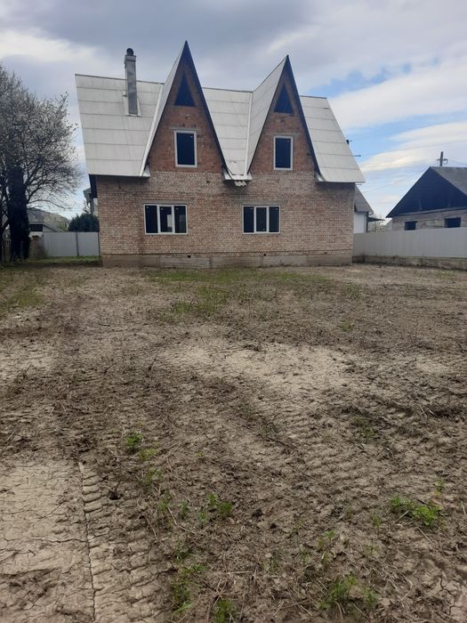 Продається будинок у м.Вижниця