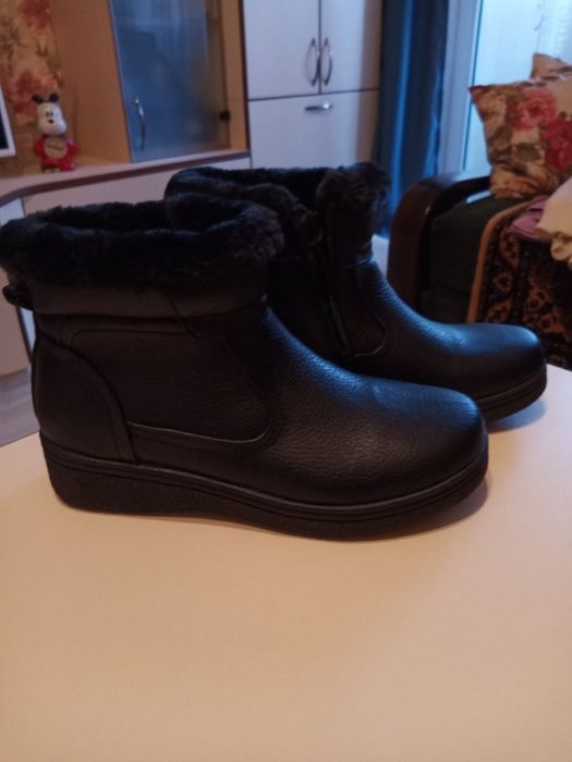 Чоловічі зимові напівчоботи