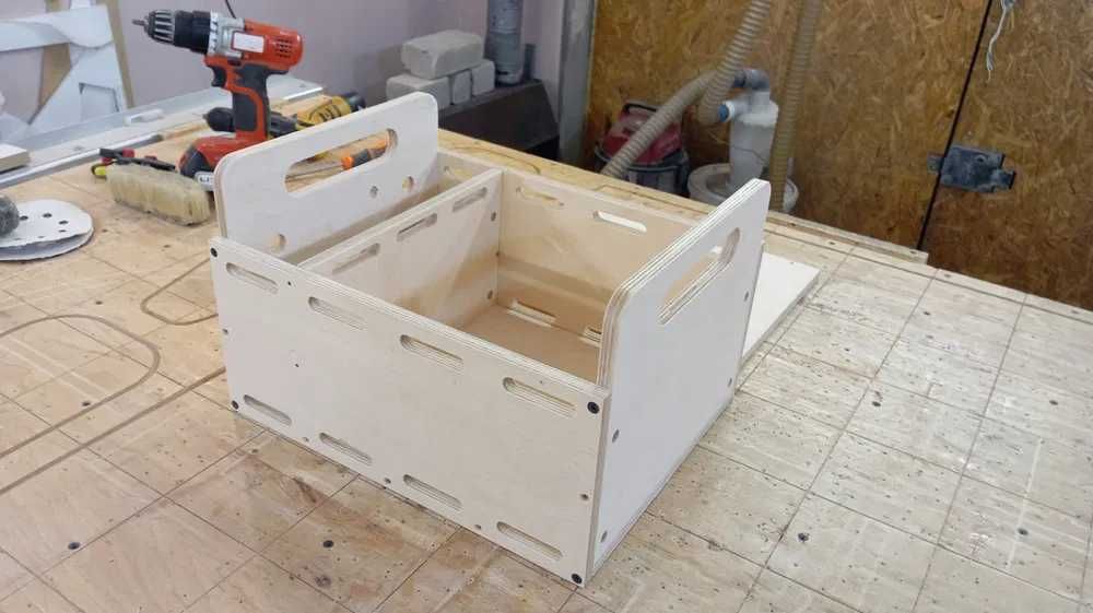 Бокс, кейс, корпус для LiFePO аккумуляторов 4S на ячейках EVE 152Ач