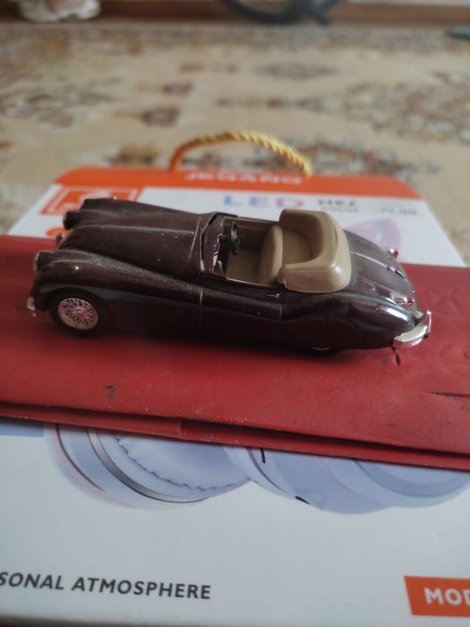 Модель автомобиля Jaguar xk 140