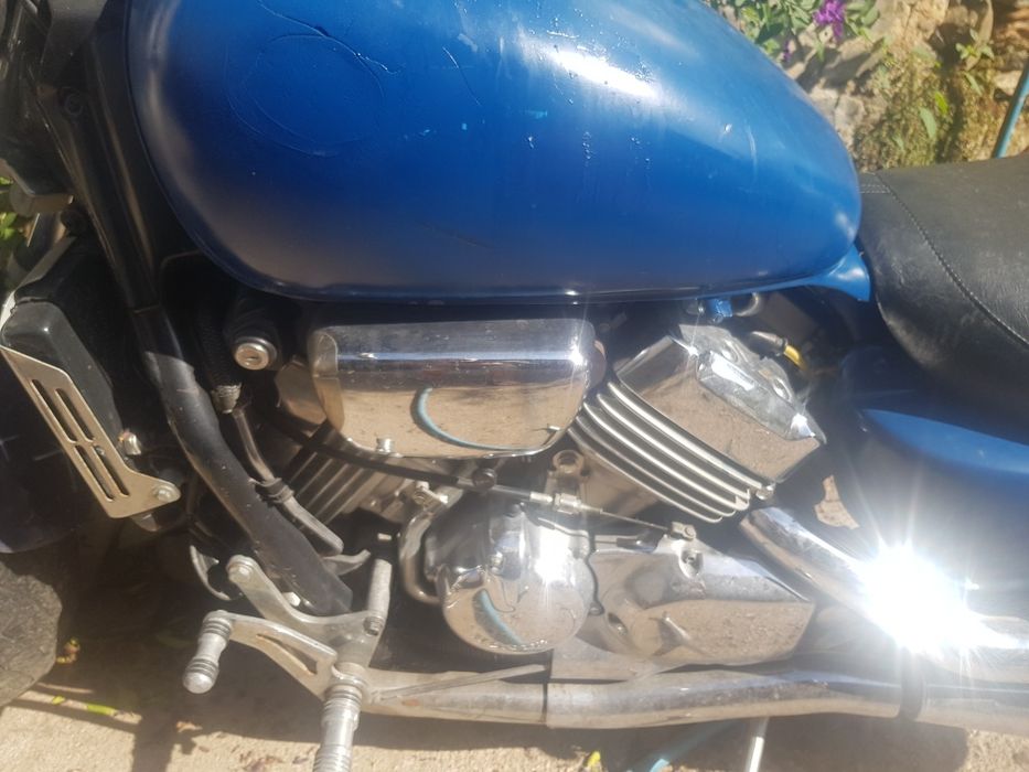 Vendo mota honda magna 750