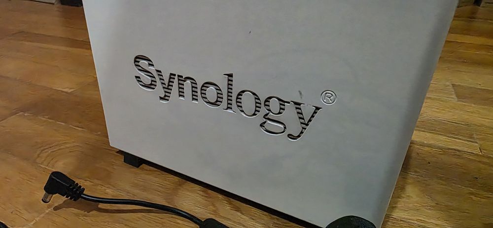 NAS Synology DS218J com discos 4TB