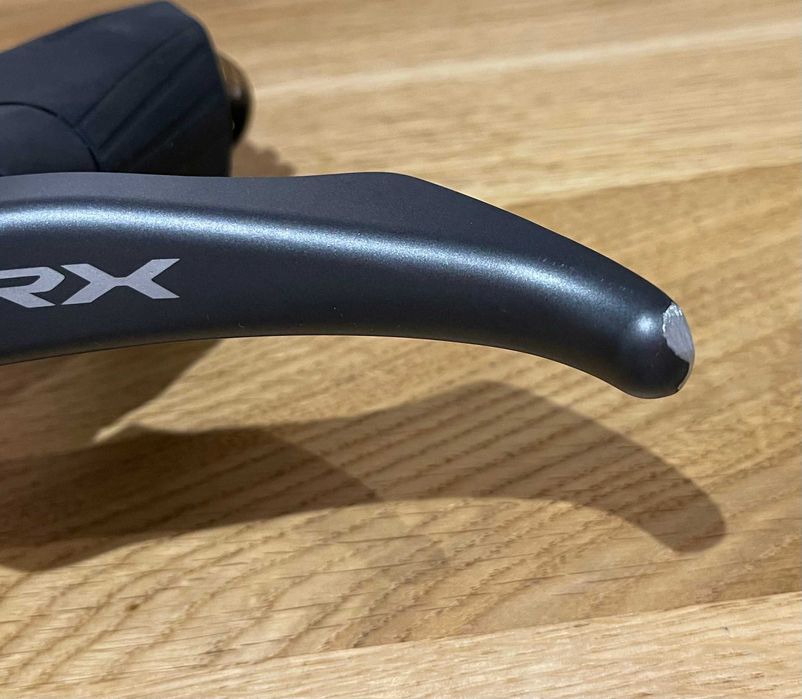 Lewa klamka hamulca Shimano GRX BL-RX820 przednia [H-B4]