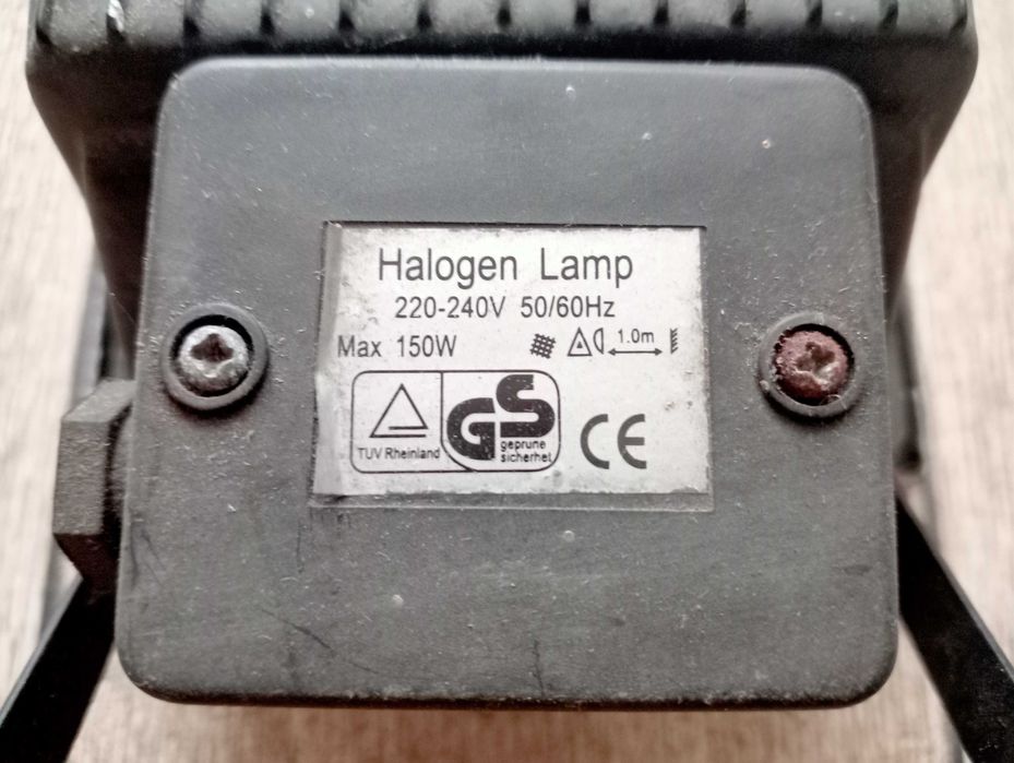 Продам Прожектор Halogen lamp 220-240 V