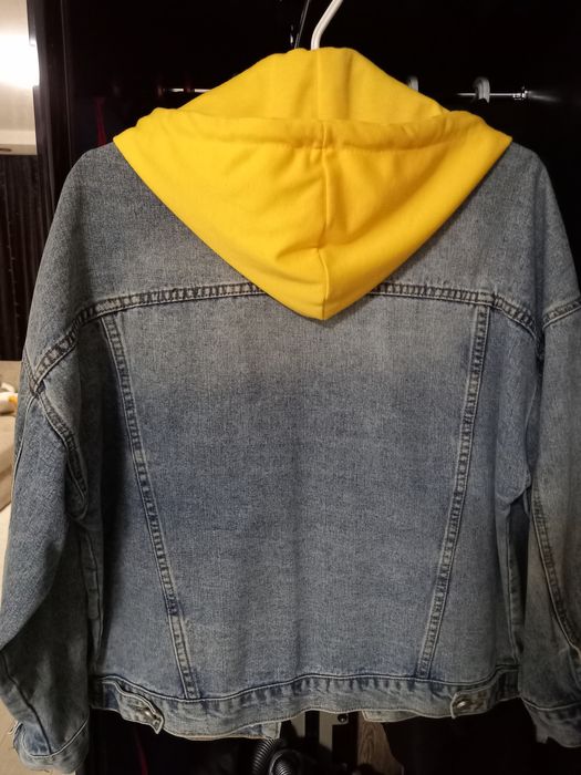 Куртка джинсовая