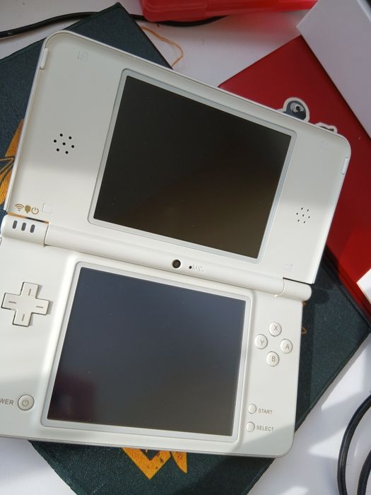 Nintendo Switch DSi LL nintendo dsi - купити приставки - Ціна на OLX.ua