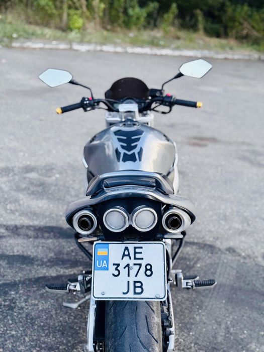 SUZUKI GSR600 2007