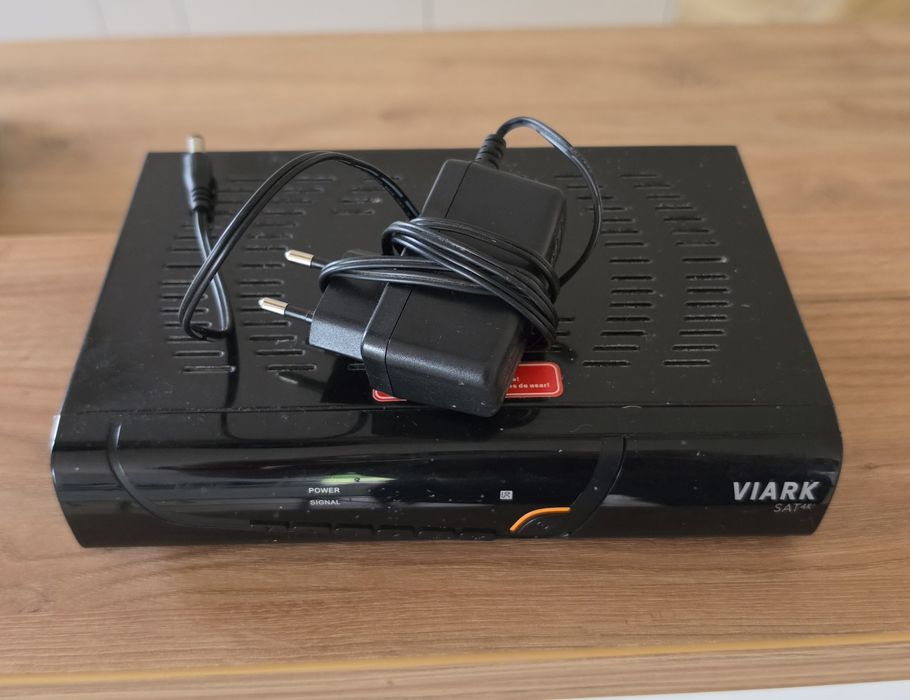 Dekoder satelitarny VIARK SAT 4K tuner SAT DVB-S2X nowy pilot