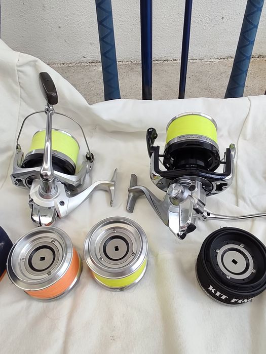 Parela de canas skycaster 33 mais dois carretos Shimano ultegra xsc e ci4+