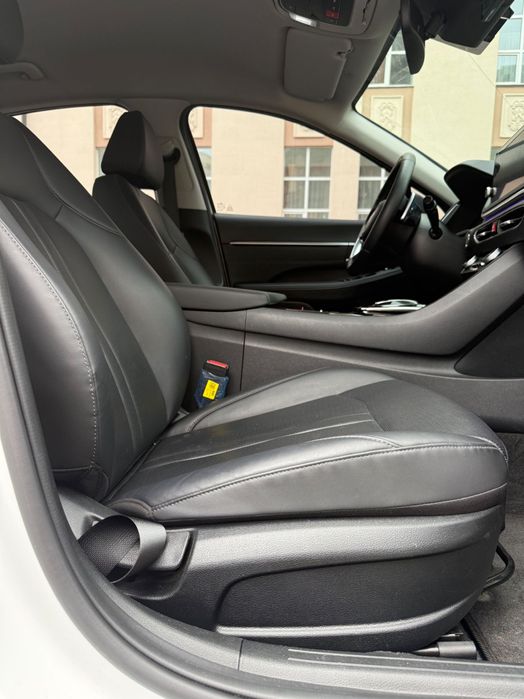 Hyundai Sonata DN8