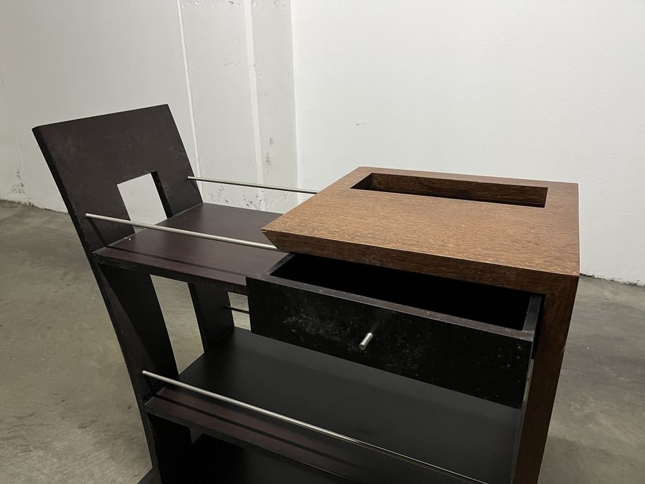 Bar para bebidas e copos com rodas